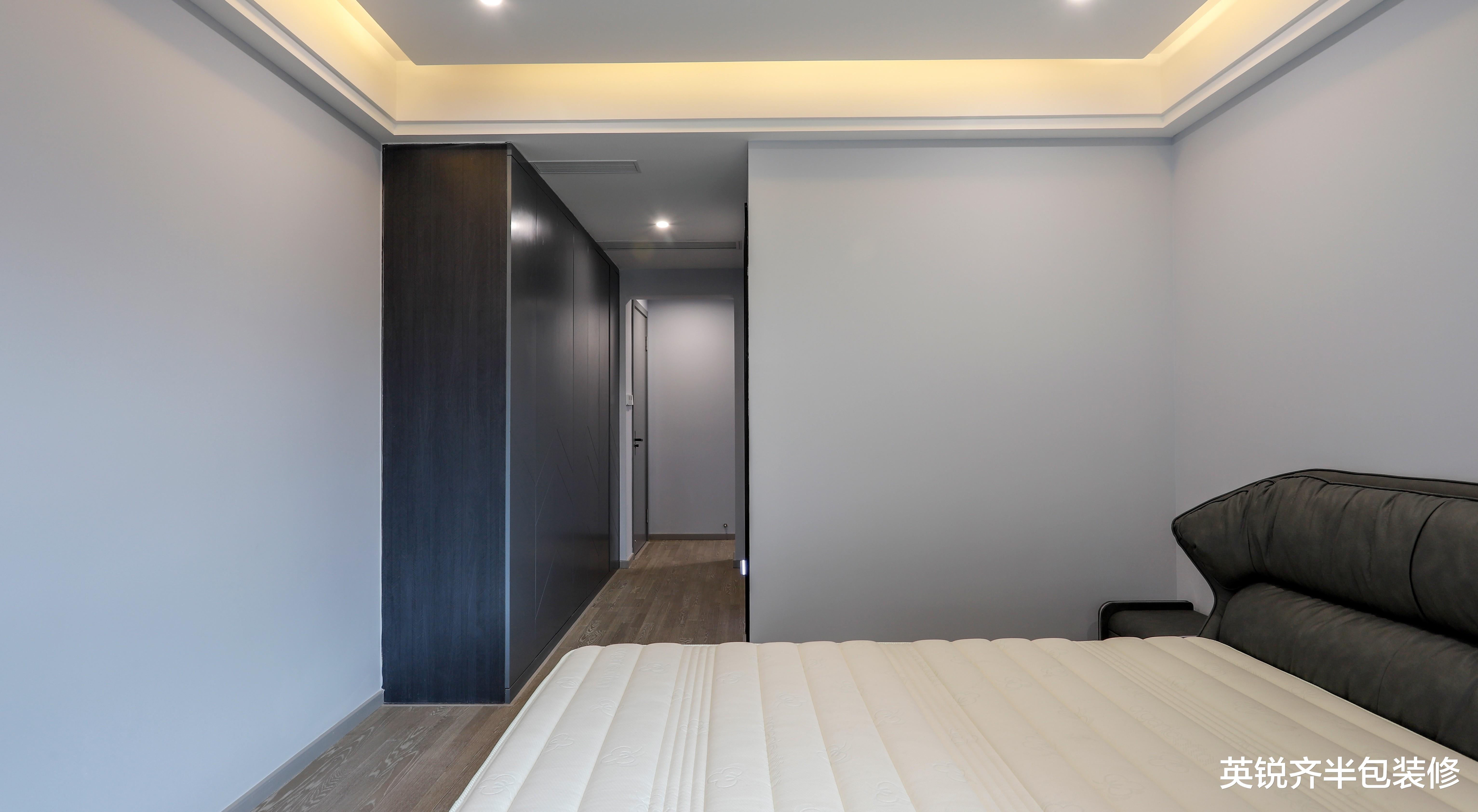 110平现代简约混搭四室婚房