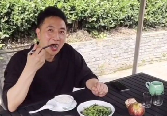 朱小贞|朱小贞生前通话内容曝光，还有一通致命电话：那边让我再打一次