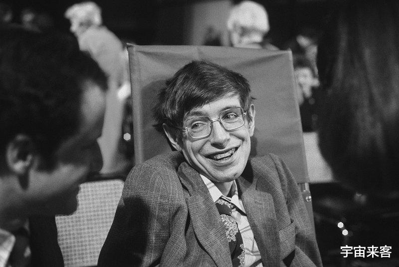  黑洞的背面暗含另一个世界，疑似轮回通道，霍金称: 通往平行宇宙