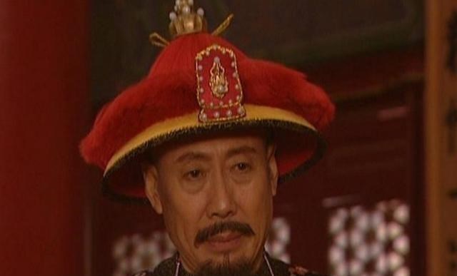 康熙|康熙下棋输给侍卫，5天后发现侍卫尸体，康熙说了8个字成千古名言