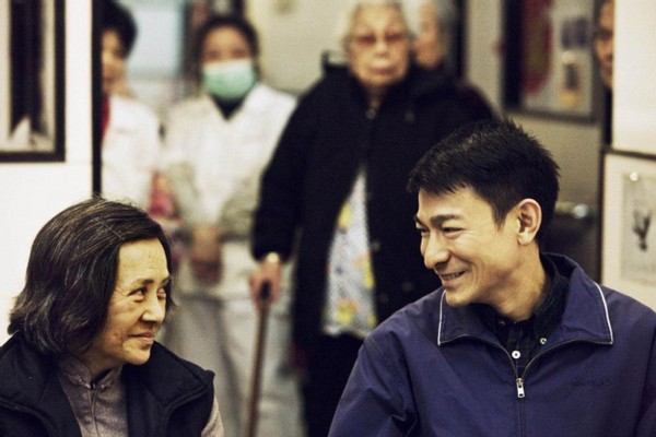 刘德华|刘德华天价签约费被曝光，开一个账号赚亿元！成央视唯一关注艺人