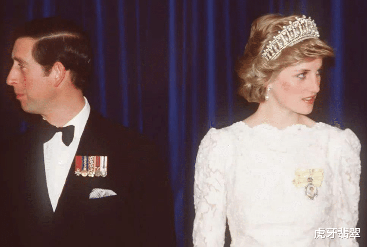 戴安娜|“珍珠泪”王冠真的被诅咒了吗？其实戴安娜悲剧的婚姻，一开始就是个错误！