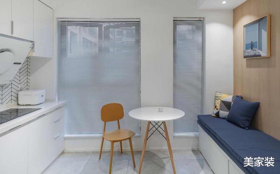 22平米公寓，改造成设施齐全的功能房，电视还是旋转的！