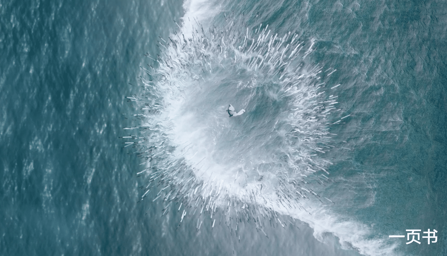 高圆圆|《雪中悍刀行》李淳罡大战王仙芝，特效燃炸，徐凤年：好活，当赏