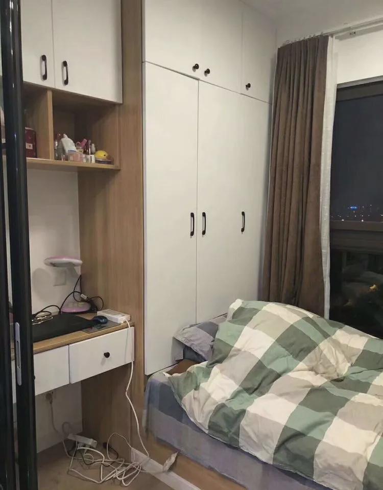 60㎡小公寓，被老公改成2室2厅，满意的是阳台的小卧室