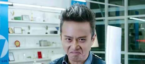 失控的想你|个人票房前10:吴京第一破200亿,欧豪没有一部主演票房却过百亿