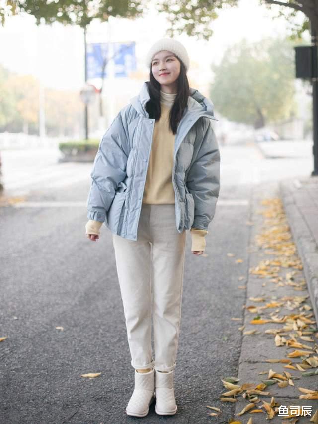 鱼司辰 冬季羽绒服就该这样穿,不露脖子也不露腿,既实用又保暖,超好看