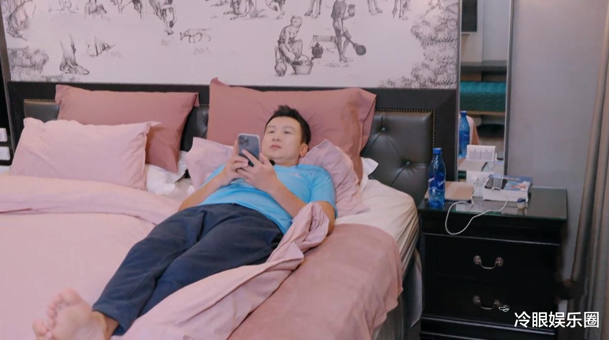 侯佩岑|《婆婆和妈妈》，比起让人窒息的侯佩岑，她的巨婴老公才是真可怕