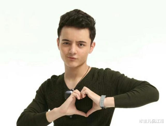 阿尔法|秃顶、苍老、被网暴，“长残”的阿尔法到底经历了什么？