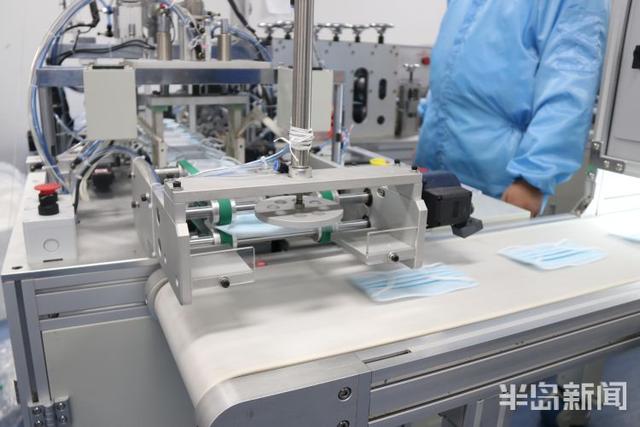 半岛新闻客户端 心安处是故乡丨给家属发红包、万元高薪留人……员工就地过节，青岛这些企业很暖心