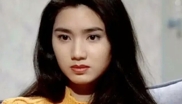 陈法蓉|17岁洪欣，17岁朱茵，17岁蔡少芬，17岁陈法蓉，差距一目了然