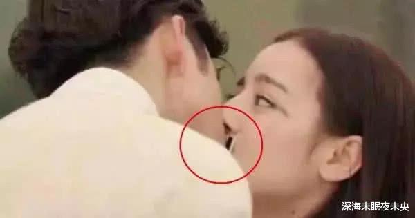 吻戏|穿帮镜头：热巴的吻戏我忍了，刘亦菲背后的东西亮了