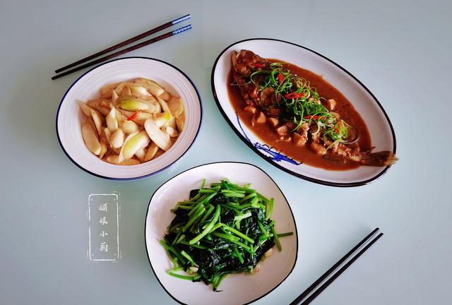 袁建明聊育儿|酱烧黄花鱼的家常做法，肉质细嫩入味，汤汁浓郁，拌饭吃太香了