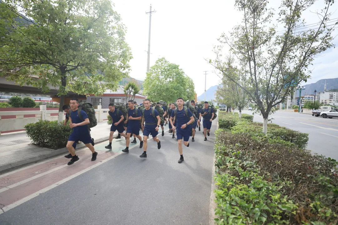 甘肃森林消防 淬火加钢   首批招录消防员晋级培训纪实