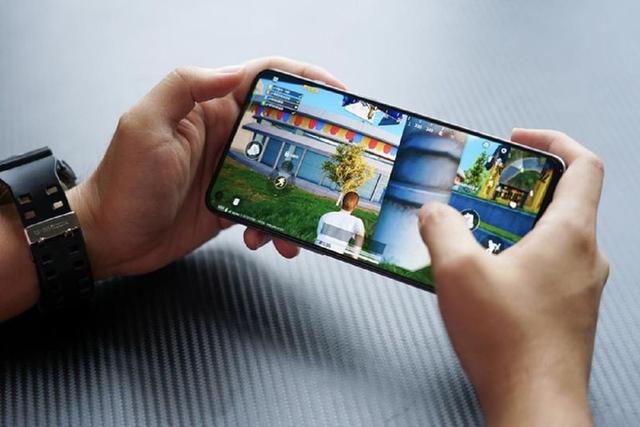 一加科技|電競黨的新游戲利器，三臺性能手機讓你如虎添翼