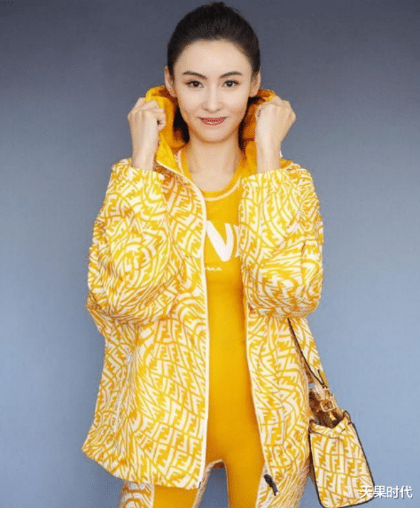 张柏芝|张柏芝穿紧身“泳衣”展活力，小腹平坦没有赘肉，这身材让人慕了