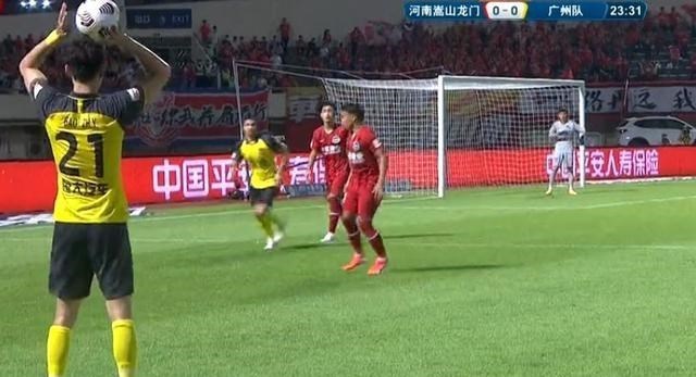 憨爸爸育儿|高准翼左边路制造威胁,艾克森终于打破僵局,广州队1-0嵩山队