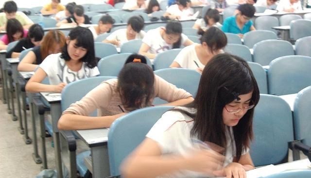 招聘|多名博士硕士竞聘社区干事，6人争夺1个岗位，所学专业很“亮眼”