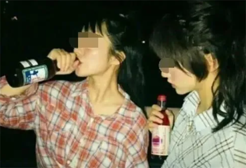 宜宾一女孩喝醉后,被闺蜜朋友侵犯致死,法院:酒店和闺蜜都要赔