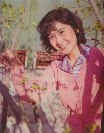 肖雄|她是著名国家一级演员，享“正军级”待遇，离异28年如今还是单身