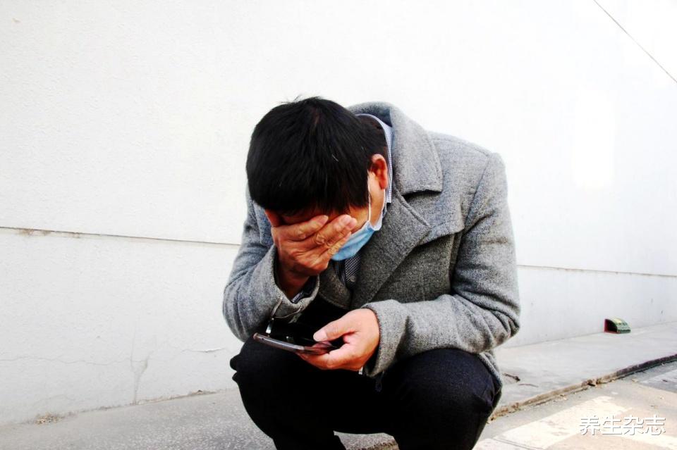 肝硬化|46歲大哥經常失眠，肝硬化離世，醫生：生前2物吃的太多