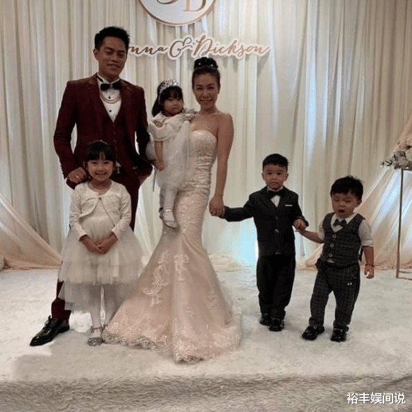 吴志雄|吴志雄嫁女众星云集！86岁“鬼后”罗兰精神好，新娘戴六对龙凤镯