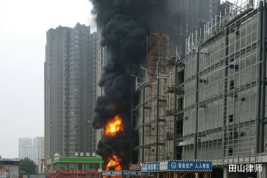 微信摇一摇惹命案:KTV少女摇来横祸,是白马王子还是杀人凶手?