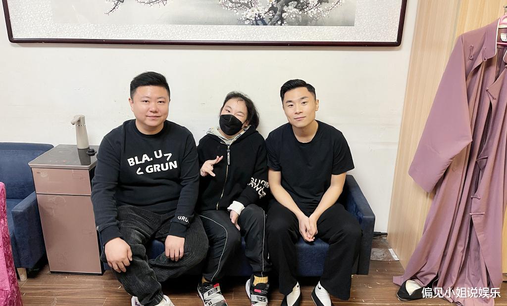 德云社|暖心！脑萎缩观众想去德云社，郭德纲徒弟回应：永远给你留个位置