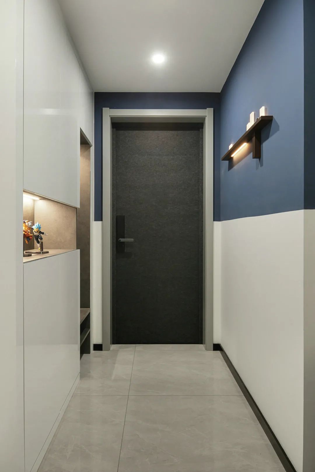 深海蓝+纯净白+静谧灰，慵懒的混搭风，不愧是宝藏好家！