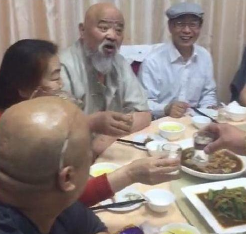 李琦|国家一级演员李琦:每天2包烟顿顿喝酒终毁掉了他,自曝恶疾缠身