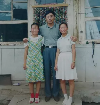 魏敏芝|13岁喂猪，一夜爆红后被张艺谋劝退的“最丑谋女郎”魏敏芝，如今变成了这样