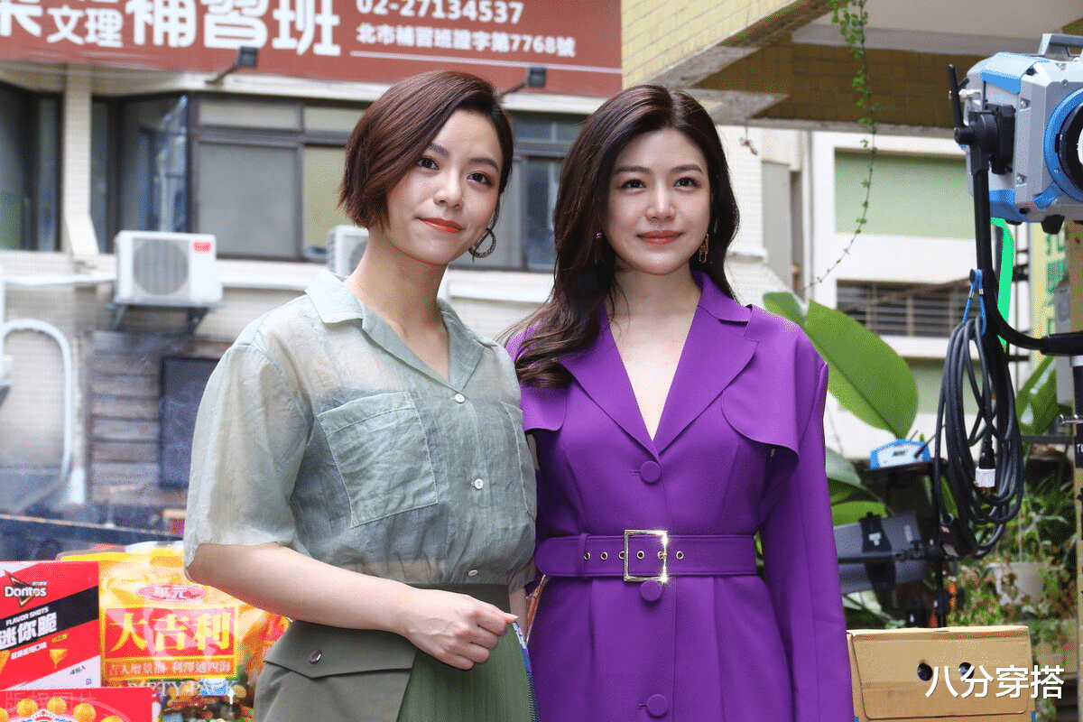 八分穿搭|陈妍希又美出圈了,穿紫色长款风衣白到发光,一般人真驾驭不了