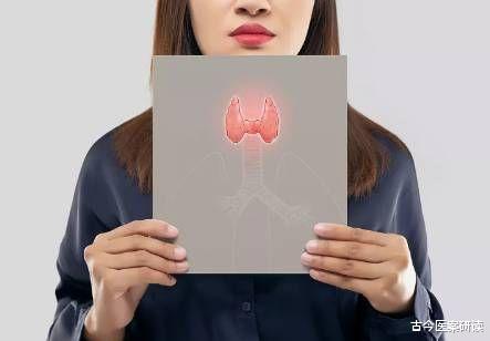 素菜|25岁女子结节2年,病变转癌,医生:3种素菜常吃,甲状腺迟早毁掉