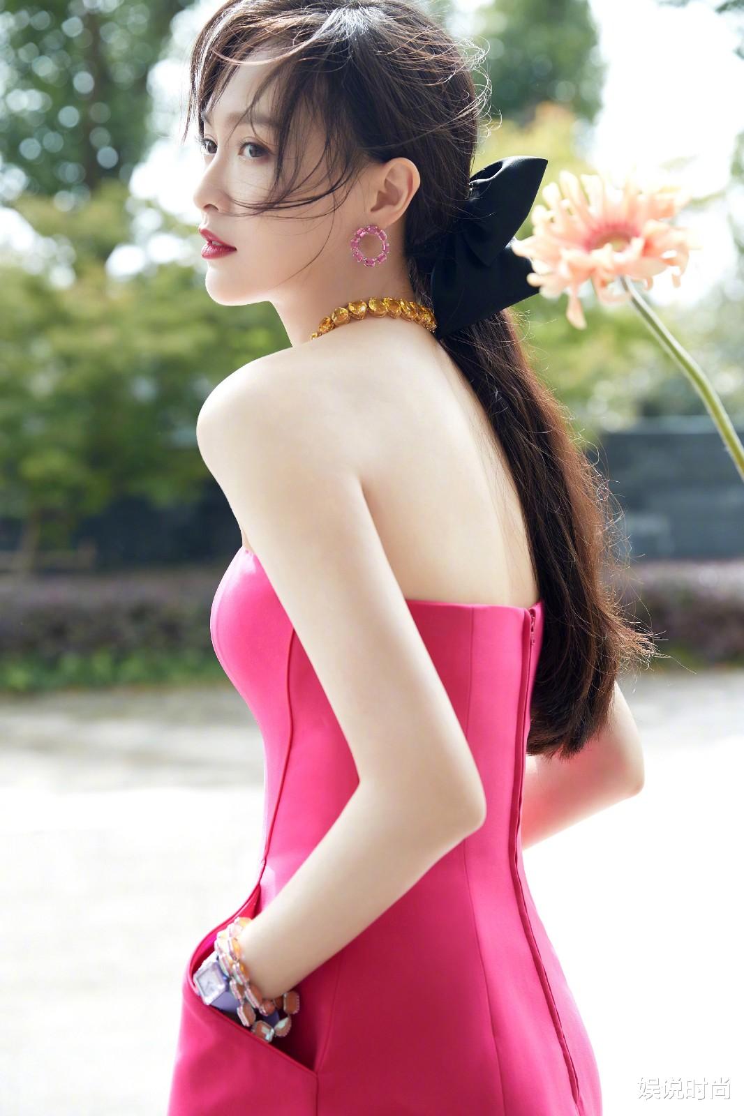 唐嫣|罗晋真有福，唐嫣晒出的美照美出圈了！气质优雅，魅力无穷有气场