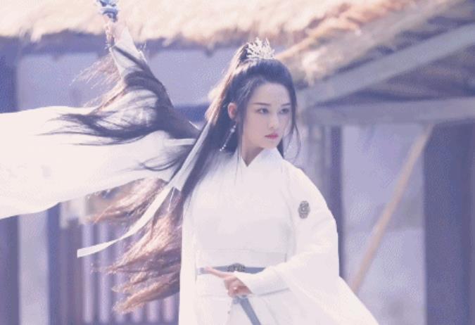 女主播|“胆最肥”的女明星？李沁公开素颜照, 难怪男星都会成铁粉