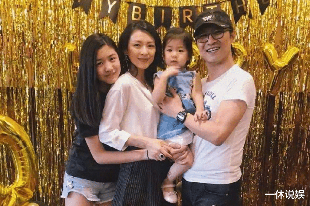 周洁|章子怡谈起去世的婆婆泪流满面，婆媳关系太好遭网友质疑：我不信