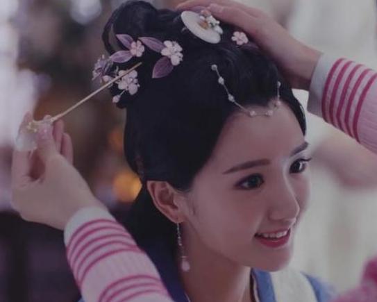 翡翠|四款最好看的玉石发簪，每一款都美到尖叫