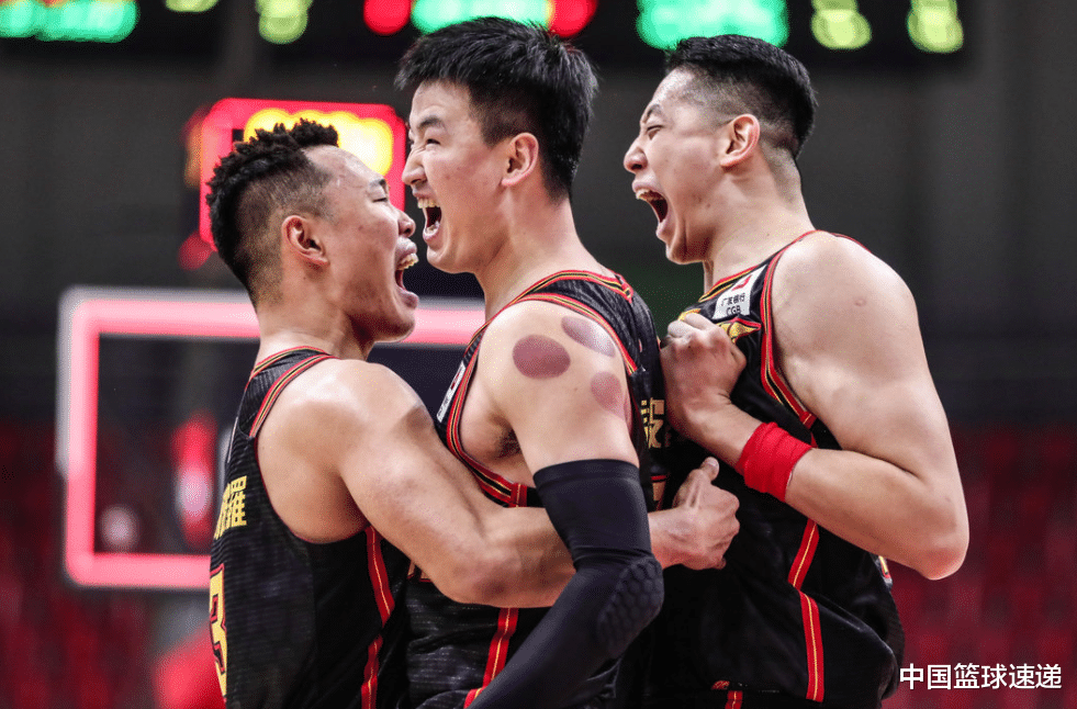 廣廈|CBA焦點戰(zhàn)，廣廈沖擊四連勝，胡金秋PK頂級大外，大黑馬或四連敗