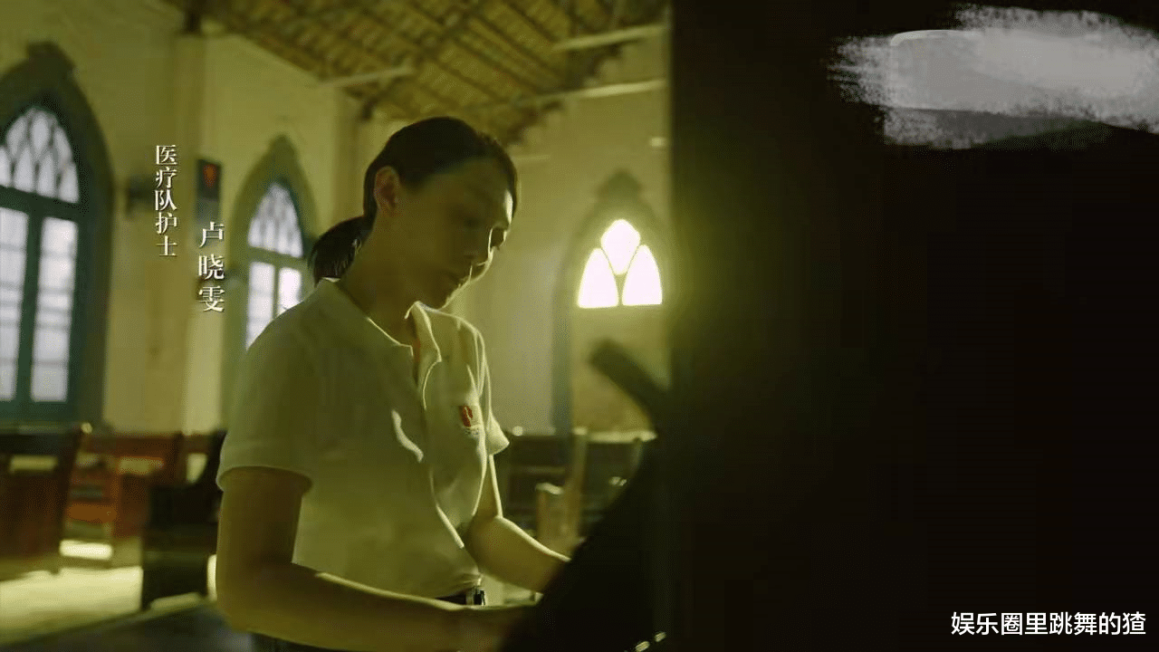 埃博拉疫情|《埃博拉前线》中这位演员，无演技无颜值，关系户仨字像写在脸上