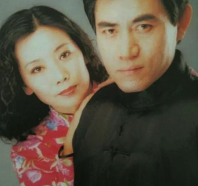 情感小圆桌|陈宝国回忆当年追求赵奎娥：狼多肉少，先下手为强，如今相爱相伴47年