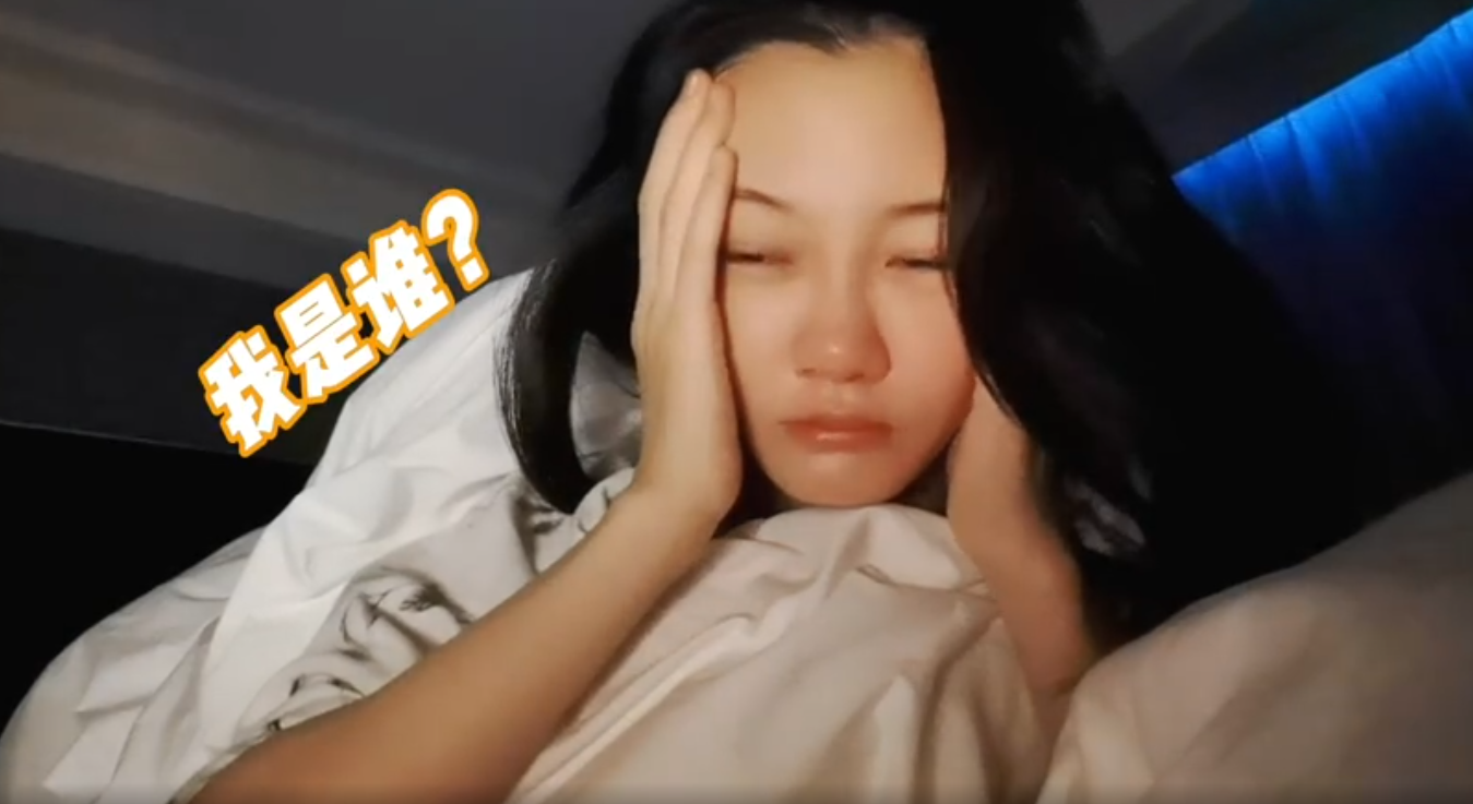 谢娜|苗苗晒一家三口幸福日常，郑恺给女儿梳头超宠溺，小Ana乖巧可爱