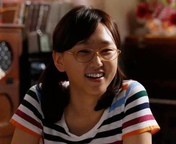 李金铭|《请回答1988》中宝拉做了什么,为何每个人看到她都很害怕?