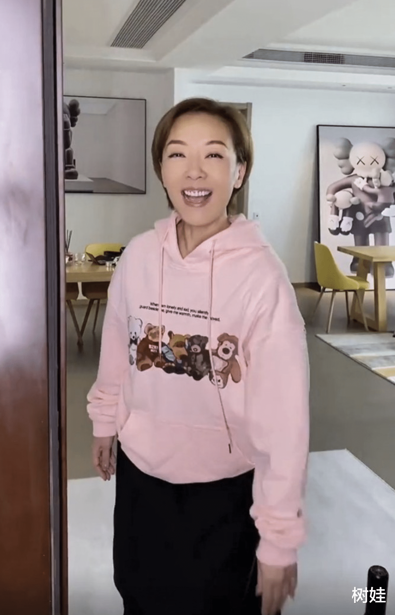 郭少芸|郭少芸移居内地后再买房，杭州新居客厅宽敞景观好，已有两套房产