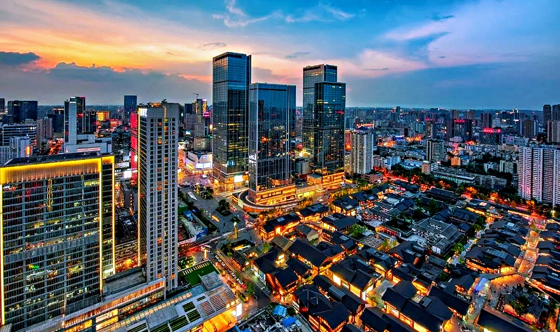 景顺长城 我国西部第一大省，将建设一轴两翼三带，打造全国重要经济增长极