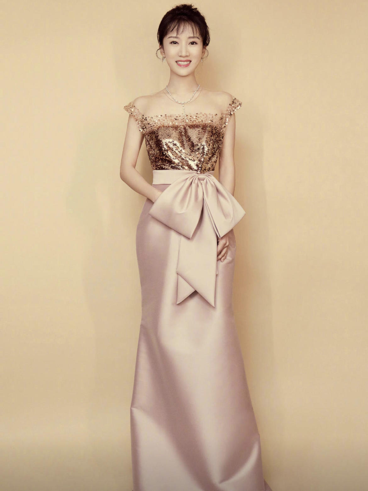 高瀚宇|《雪中悍刀行》14位美女换上现代装,一个比一个惊艳,你喜欢哪个