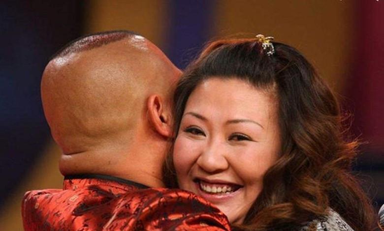 孙越|相声演员孙越的妻子，被网友调侃是带了假发的岳云鹏，福气满满的