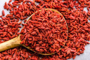 食盐|肺炎咳嗽怎么办？巧用枸杞治百病