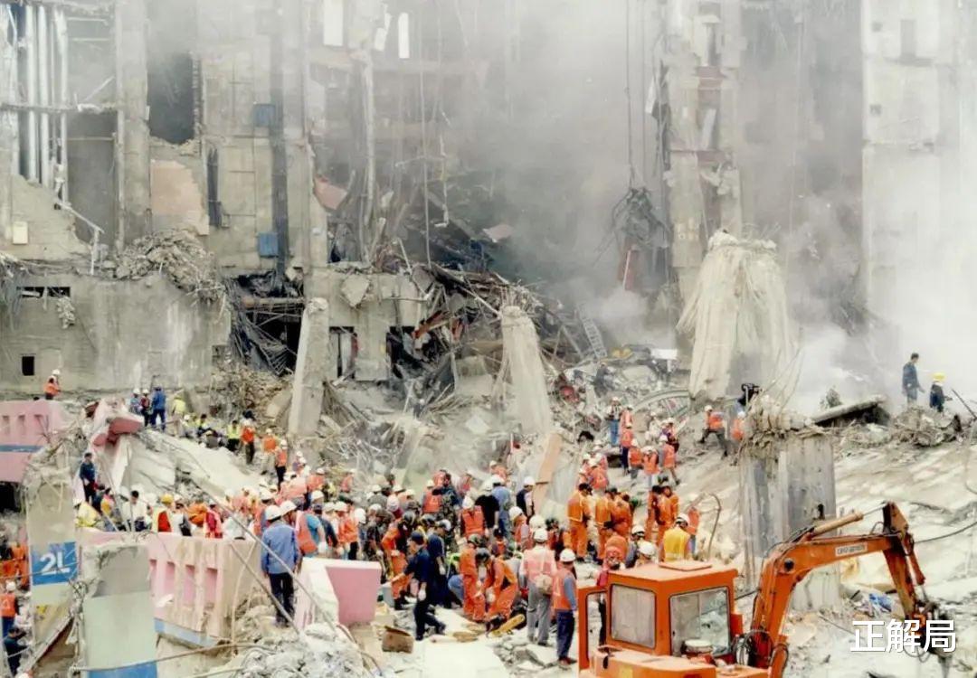 20秒1500人被活埋，韓國三豐百貨店倒塌事故：資本真的嗜血如命-圖4