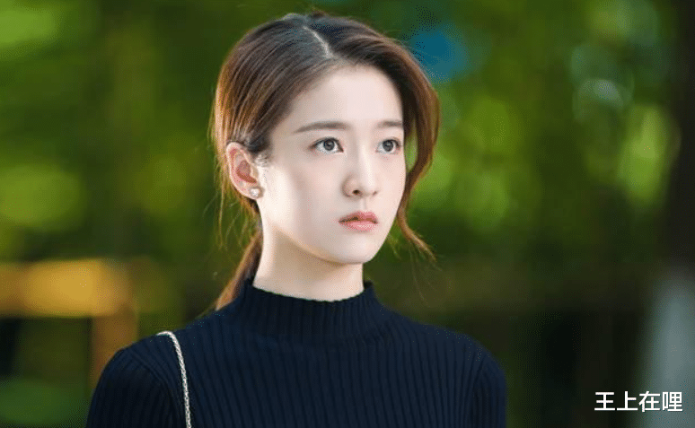 张雪迎|她曾红极一时，力压张子枫关晓彤，却因一碗“胡辣汤”毁了星途