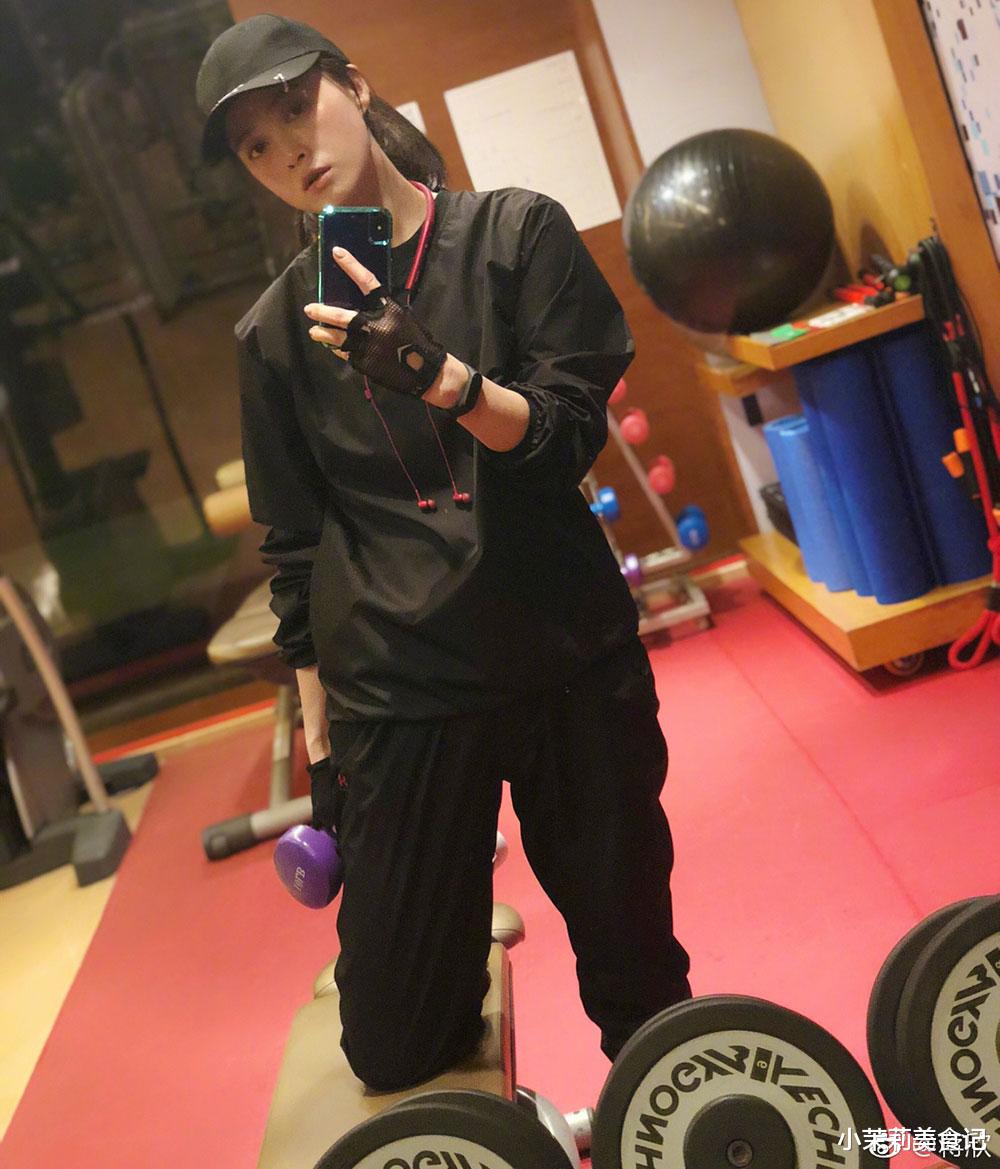 蒋欣|《小舍得》蒋欣瘦成巴掌脸，公开“欣式”减肥餐，简单健康接地气